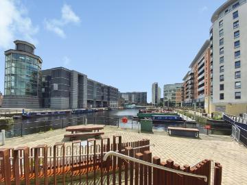 Apartment at Armouries Way, Leeds