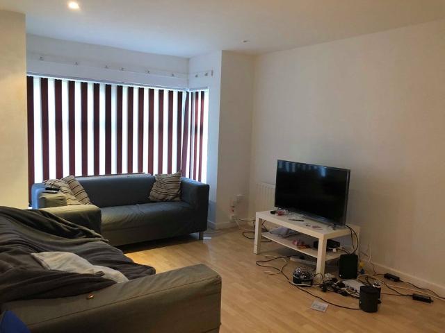 Apartment at Ash Road, Leeds