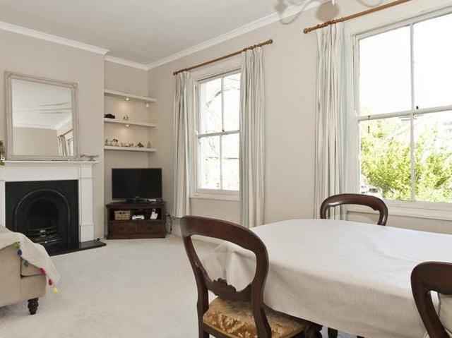 Apartment at Ashbourne Grove, Greater London