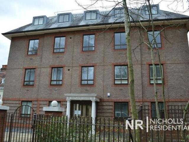 Apartment at Ashley Avenue, Epsom and Ewell