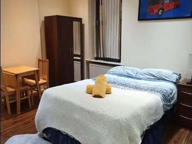 Apartment at Ashmore Road, City of Westminster