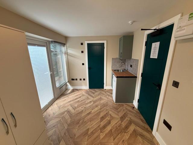 Apartment at Ashwood Road, Hertsmere