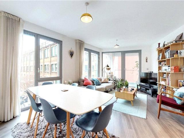 Apartment at Ashwin Street, Greater London
