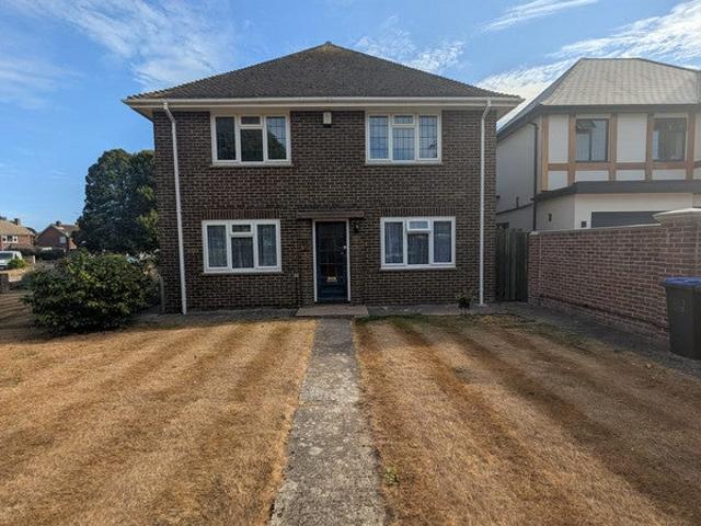 Apartment at Ashurst Drive, Worthing