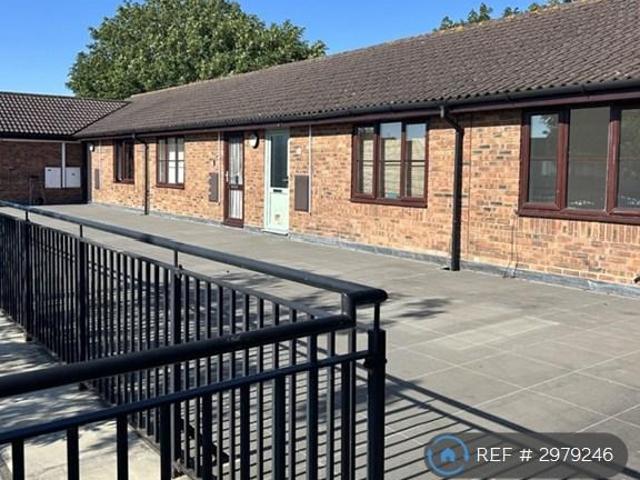 Apartment at Avon View Road, Burton