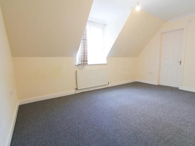 Apartment at Avondale Road, Greater London