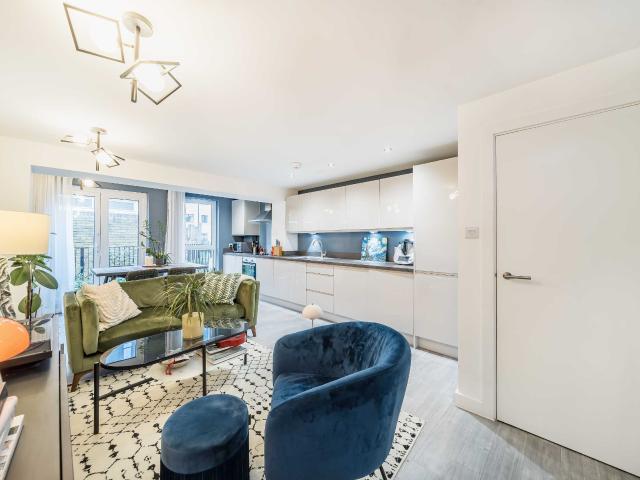Apartment at Aytoun Road, Greater London