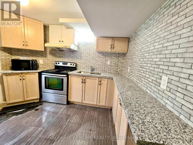 apartment at B 55 VELVET GRASS LANE, Brampton, Ontario, L6R1W1