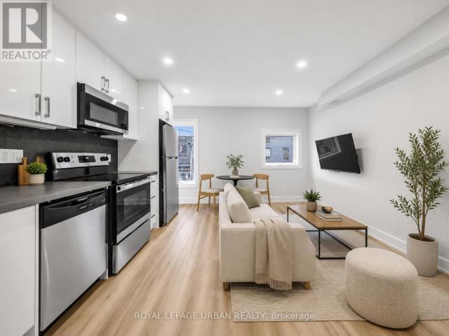 apartment at B 851 DANFORTH AVENUE, Toronto, Ontario, M4J1L2