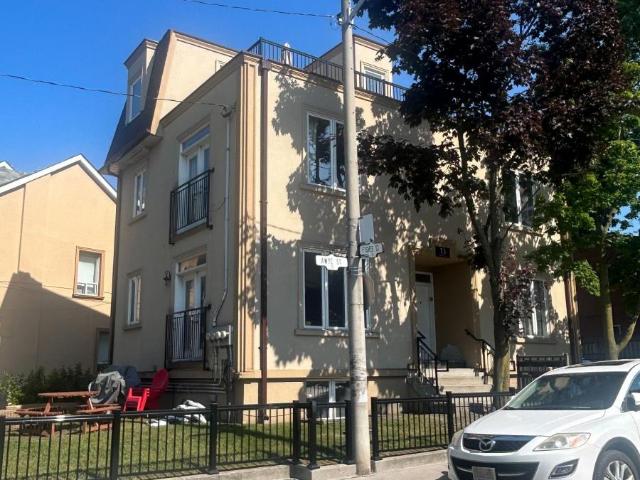apartment at B 13 FISHER STREET, Toronto, Ontario, M6K1V7