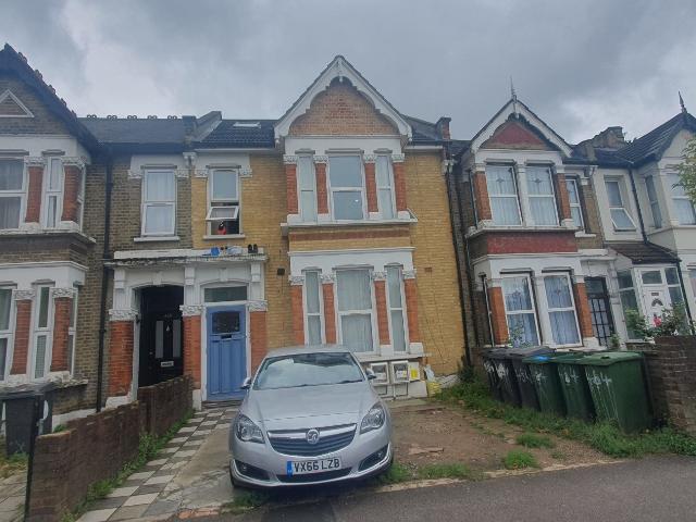 Apartment at Boundary Road, Greater London