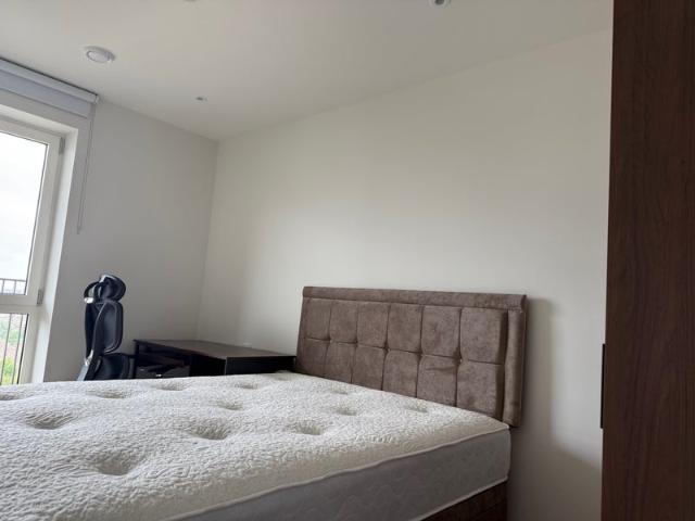 Apartment at Bow Common Lane, Greater London