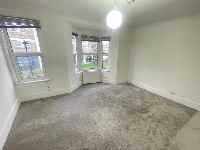 Apartment at Bow Common Lane, Greater London