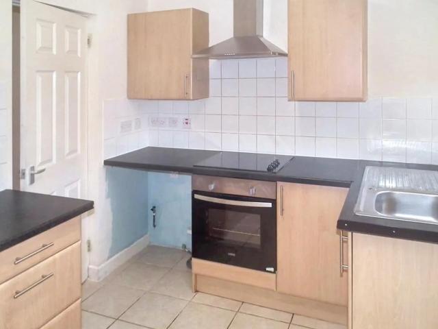 Apartment at Bowling Green Avenue, Kettering