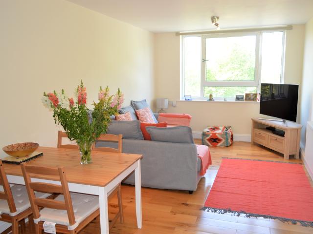 Apartment at Bolingbroke Grove, Greater London