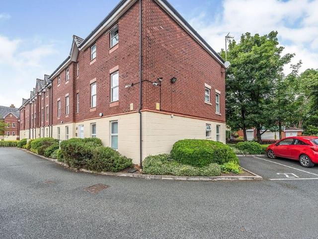 Apartment at Bonnington Close, St Helens