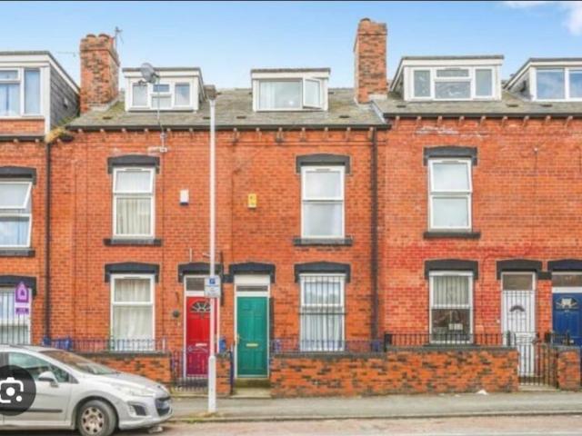 Apartment at Back Burley Lodge Road, Leeds
