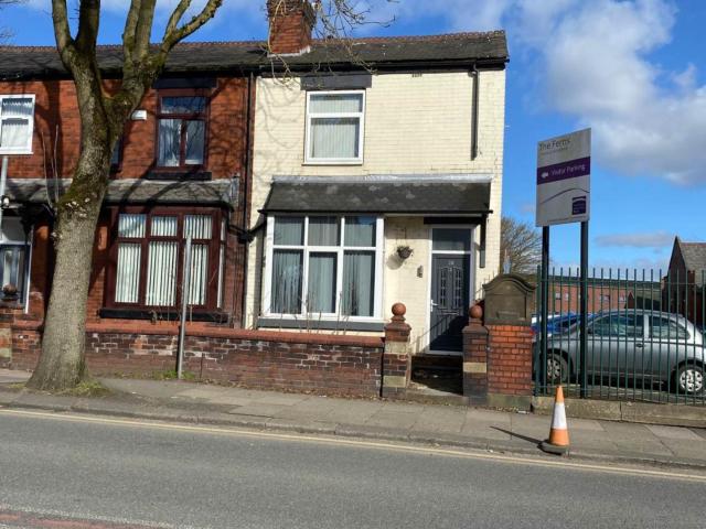 Apartment at Back Plodder Lane, Farnworth