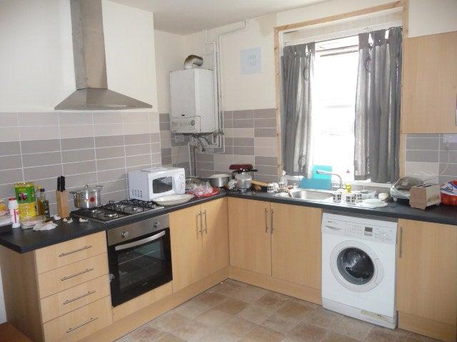 Apartment at Back Spring Grove Walk, Leeds
