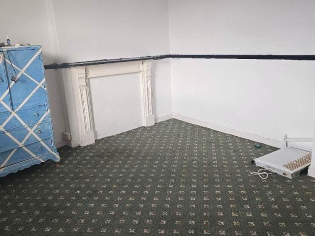 Apartment at Back St Elmo Grove, Leeds