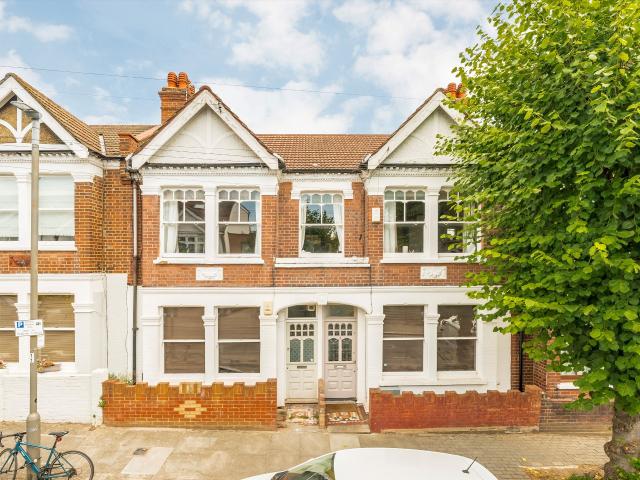 Apartment at Badminton Road, Greater London