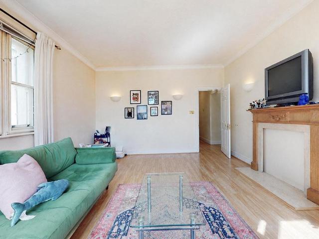 Apartment at Baker Street, City of Westminster