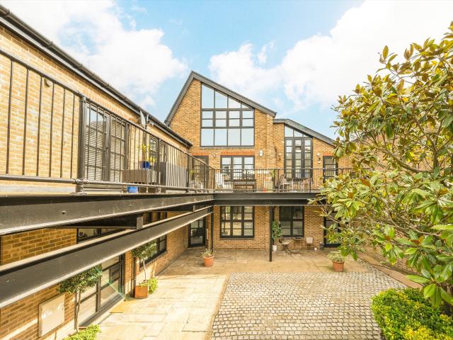 Apartment at Balham Grove, Greater London