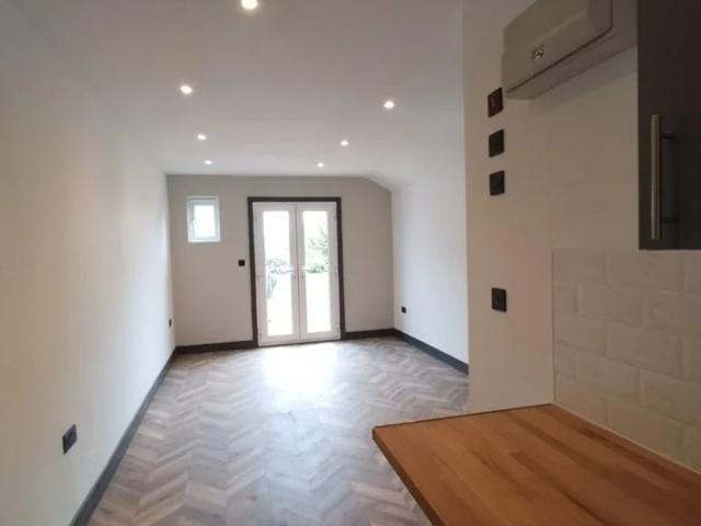Apartment at Balham High Road, Greater London