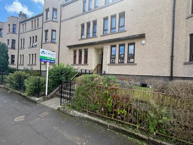 Apartment at Ballindalloch Drive, Glasgow