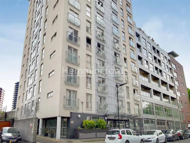 Apartment at Balmes Road, Greater London