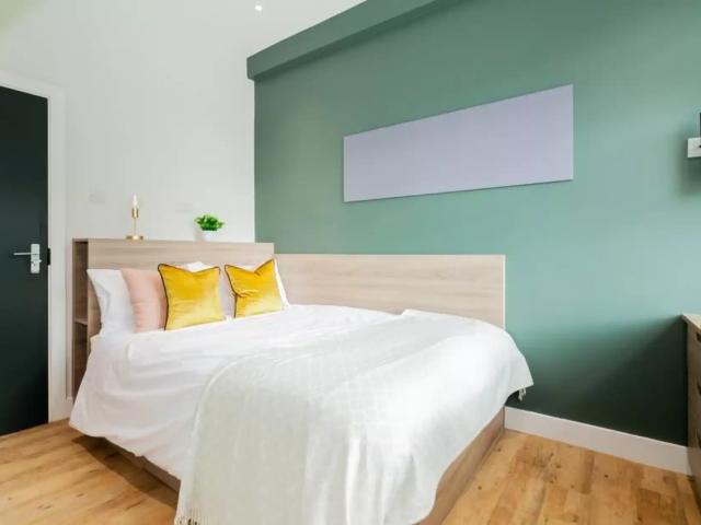 Apartment at Bankfield Road, Kirklees