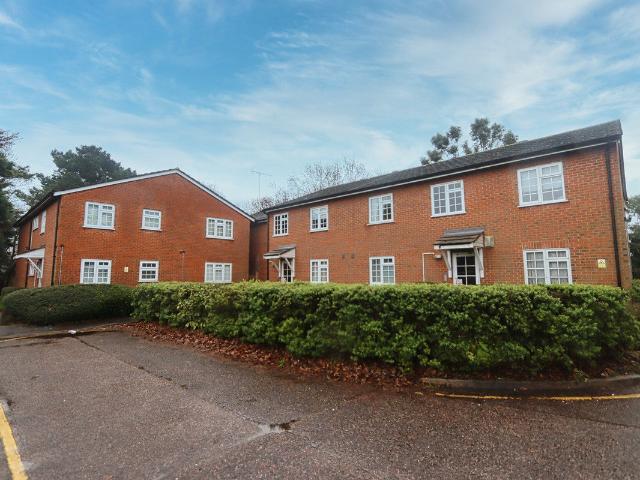 Apartment at Barkwood Close, Greater London