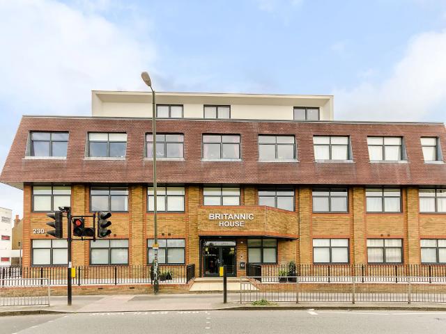 Apartment at Barnard Gardens, Greater London