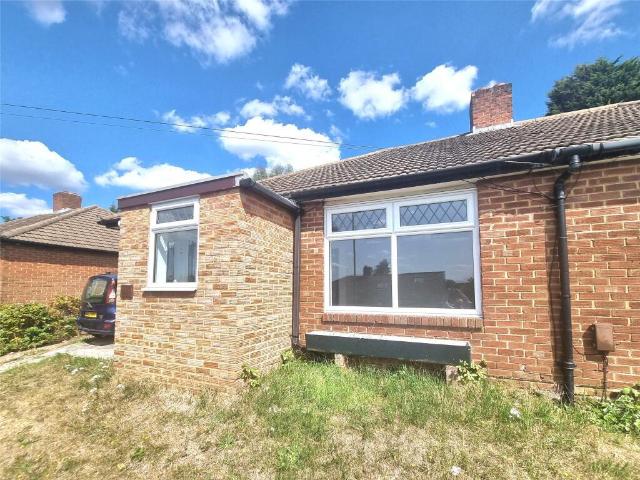 Apartment at Barnfield Road, Greater London