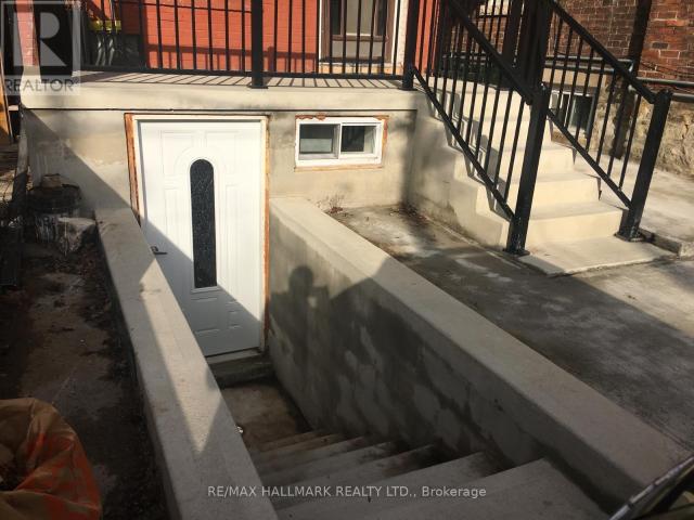 apartment at #BASEMENT 102 BARTON AVENUE, Toronto, Ontario, M6G1P6