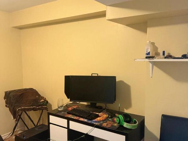 apartment at BASEMENT 19 GRANARD BOULEVARD, Toronto, Ontario, M1M2E2