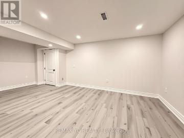 apartment at BASEMENT 402 HANDLEY CRESCENT, Newmarket, Ontario, L3Y4T4