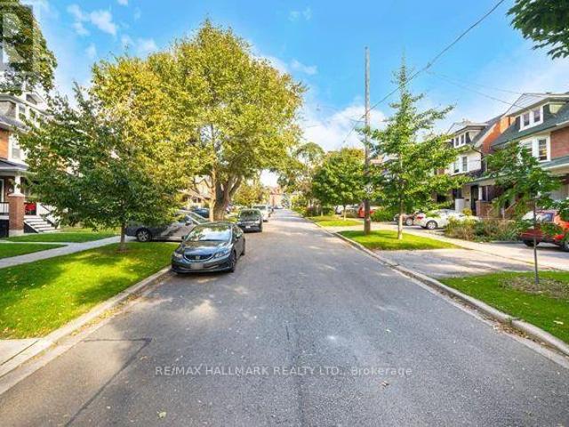 apartment at BASEMENT 40 BROOKMOUNT ROAD, Toronto, Ontario, M4L3N2