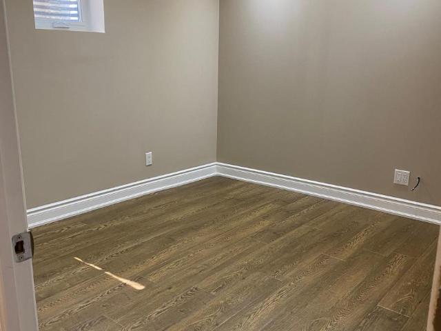 apartment at BASEMENT 5384 VALHALLA CRESCENT, Mississauga, Ontario, L5M0K4