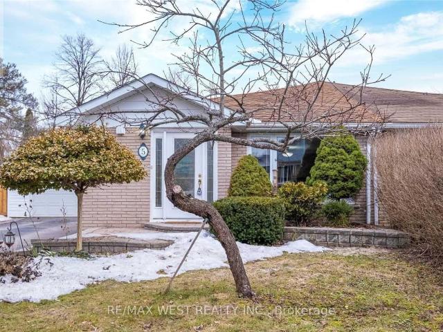apartment at BASEMENT 5 MCDONALD DRIVE, Aurora, Ontario, L4G2T4