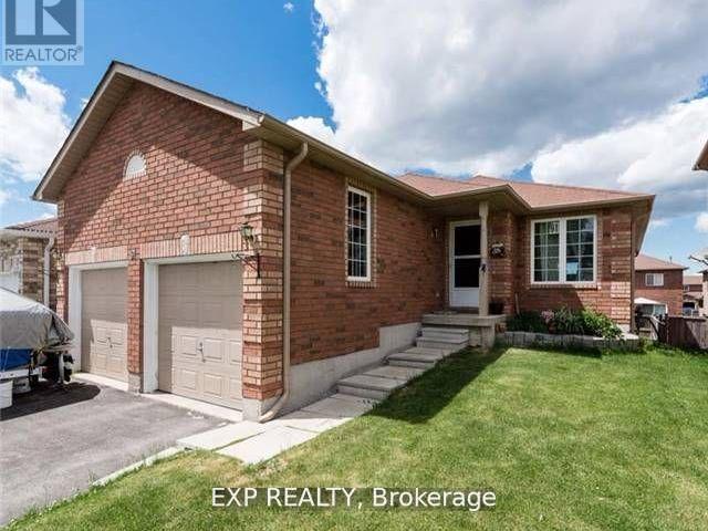 apartment at BASEMENT – 91 SUN KING CRESCENT
