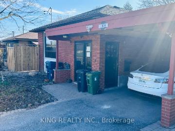 Toronto, Ontario - Parking, Cellar