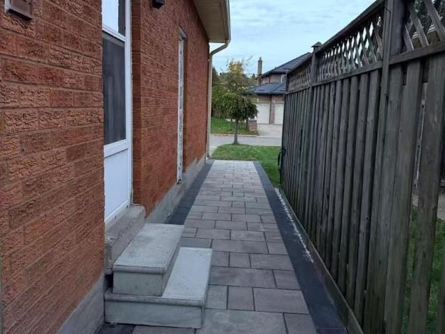 apartment at BASEMENT A2 50 DOWLING CIRCLE, Markham, Ontario, L3R8R4