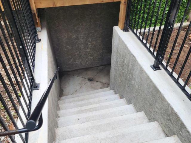 apartment at BASEMNET 2361 BARCLAY ROAD, Burlington, Ontario, L7R2B7
