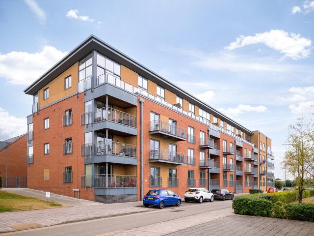 Apartment at Basin Road, Worcester