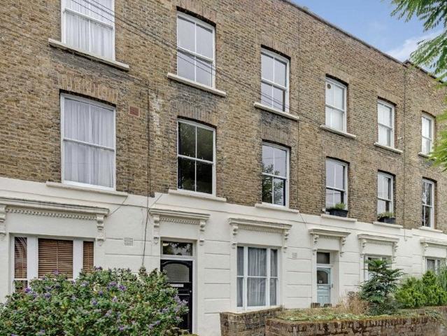 Apartment at Bassett Street, Greater London