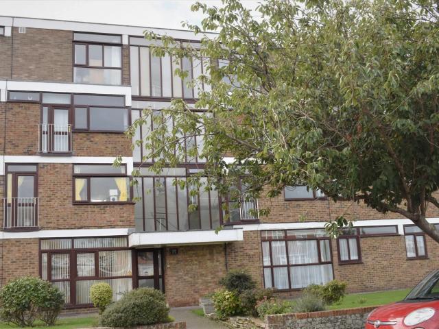 Apartment at Beach Avenue, Thanet