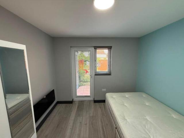 Apartment at Beatrice Close, Greater London