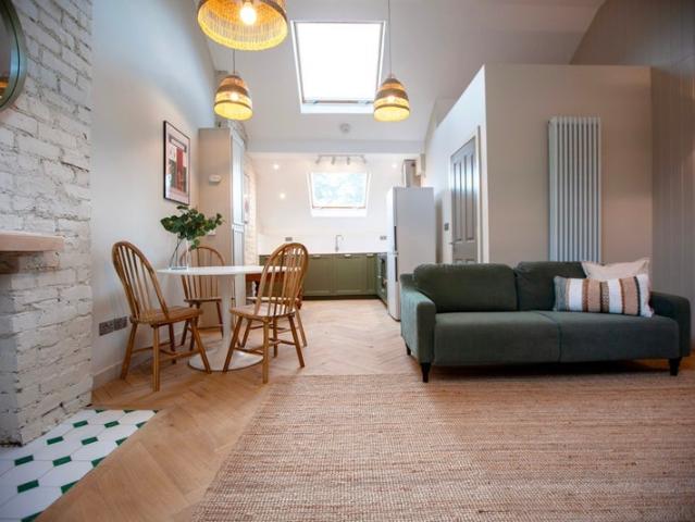 Apartment at Beaufort Avenue, Manchester