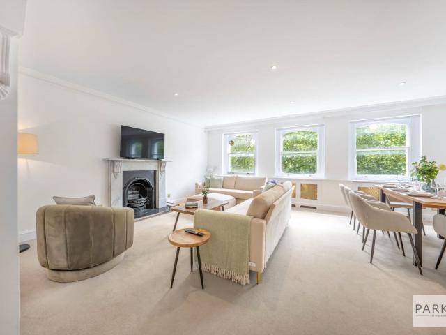 apartment at Beaufort Gardens, London, SW3 1PS